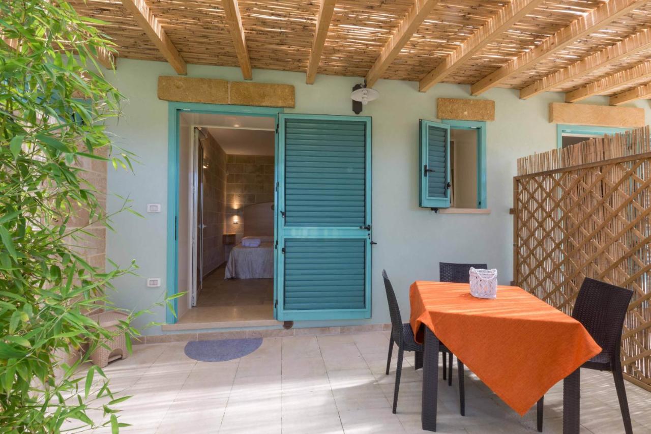 Dimora Tenuta Solentino Торре-Сан-Джованні-Удженто Екстер'єр фото